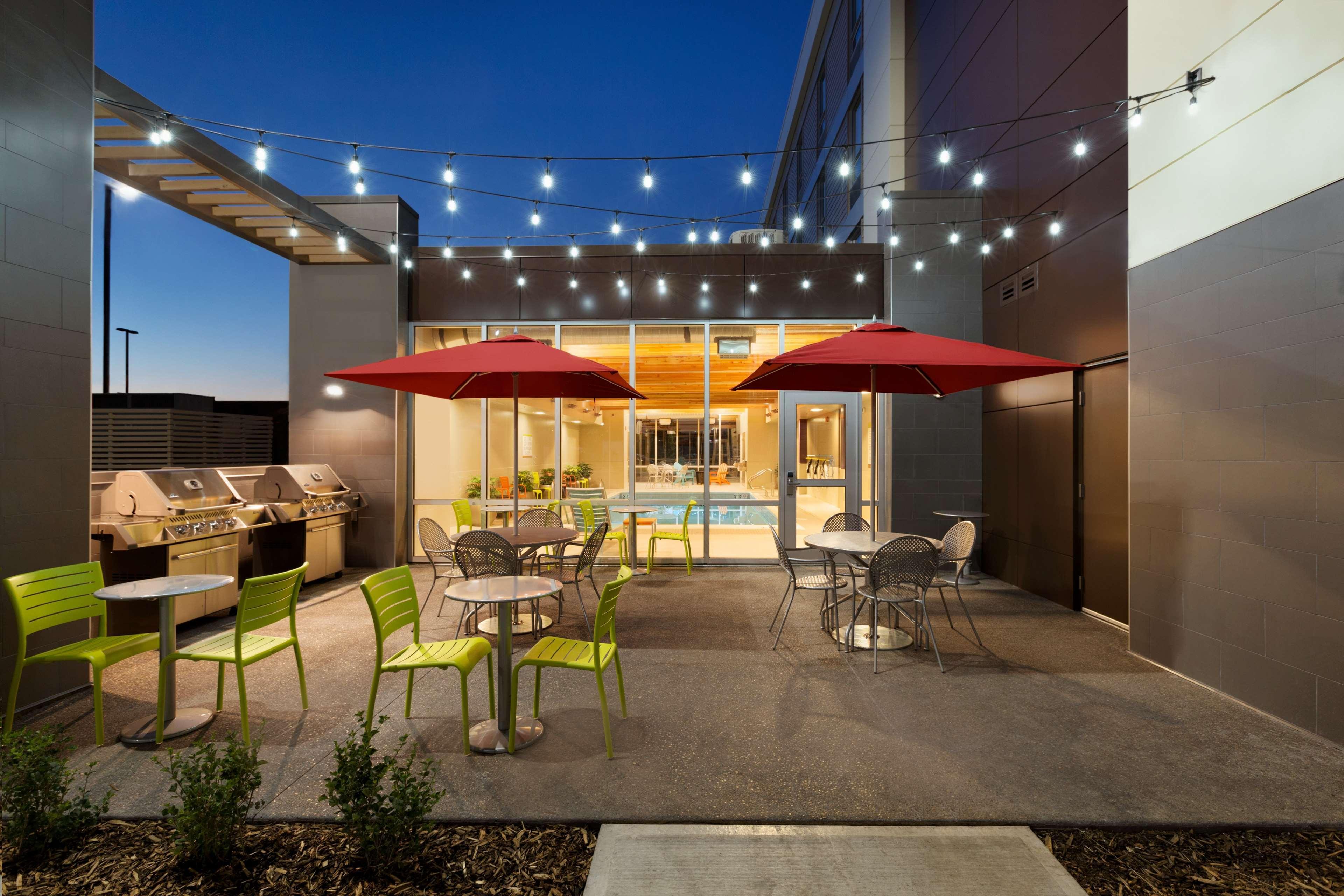 Home2 Suites By Hilton West Edmonton Eksteriør bilde