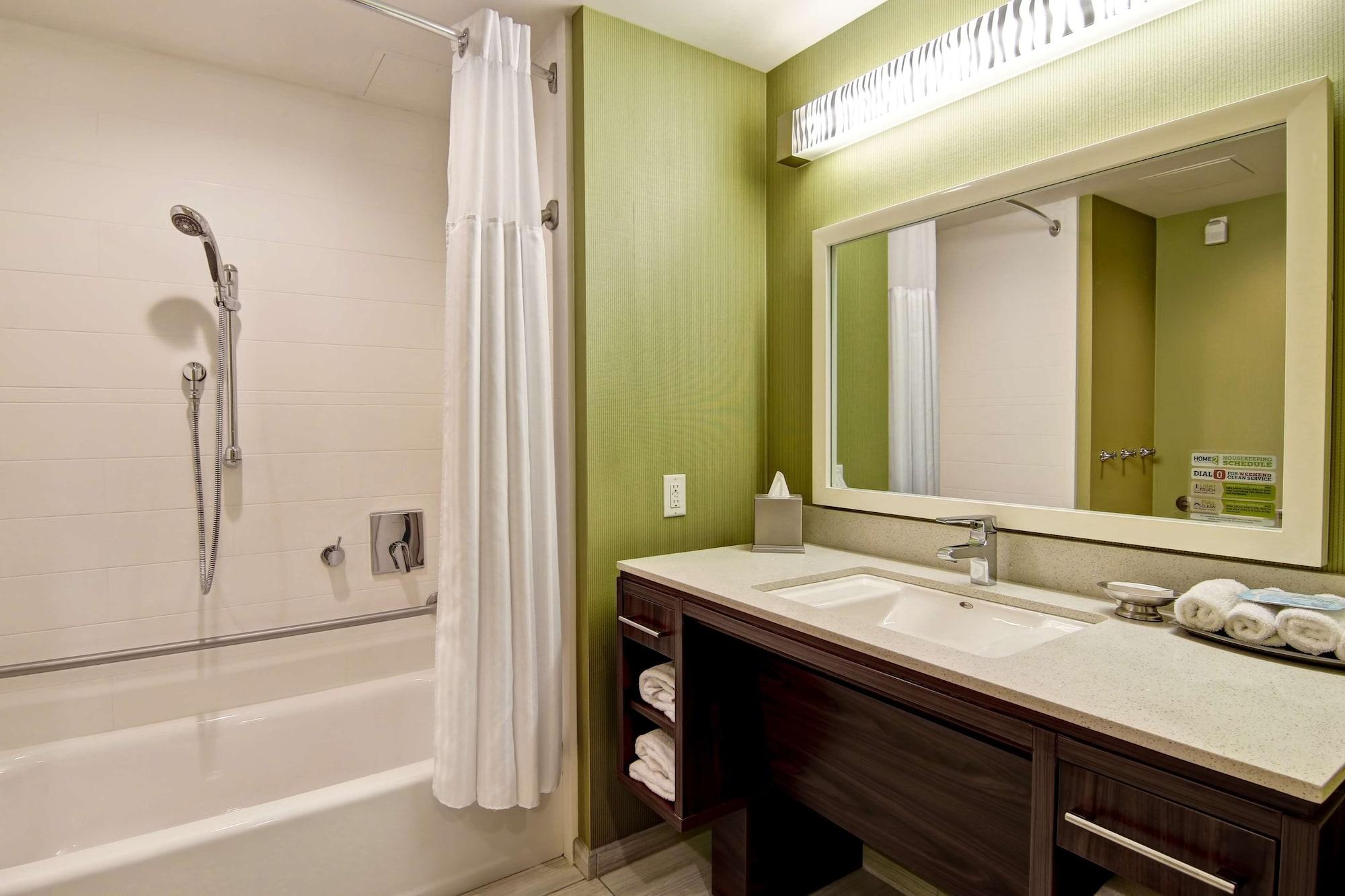 Home2 Suites By Hilton West Edmonton Eksteriør bilde