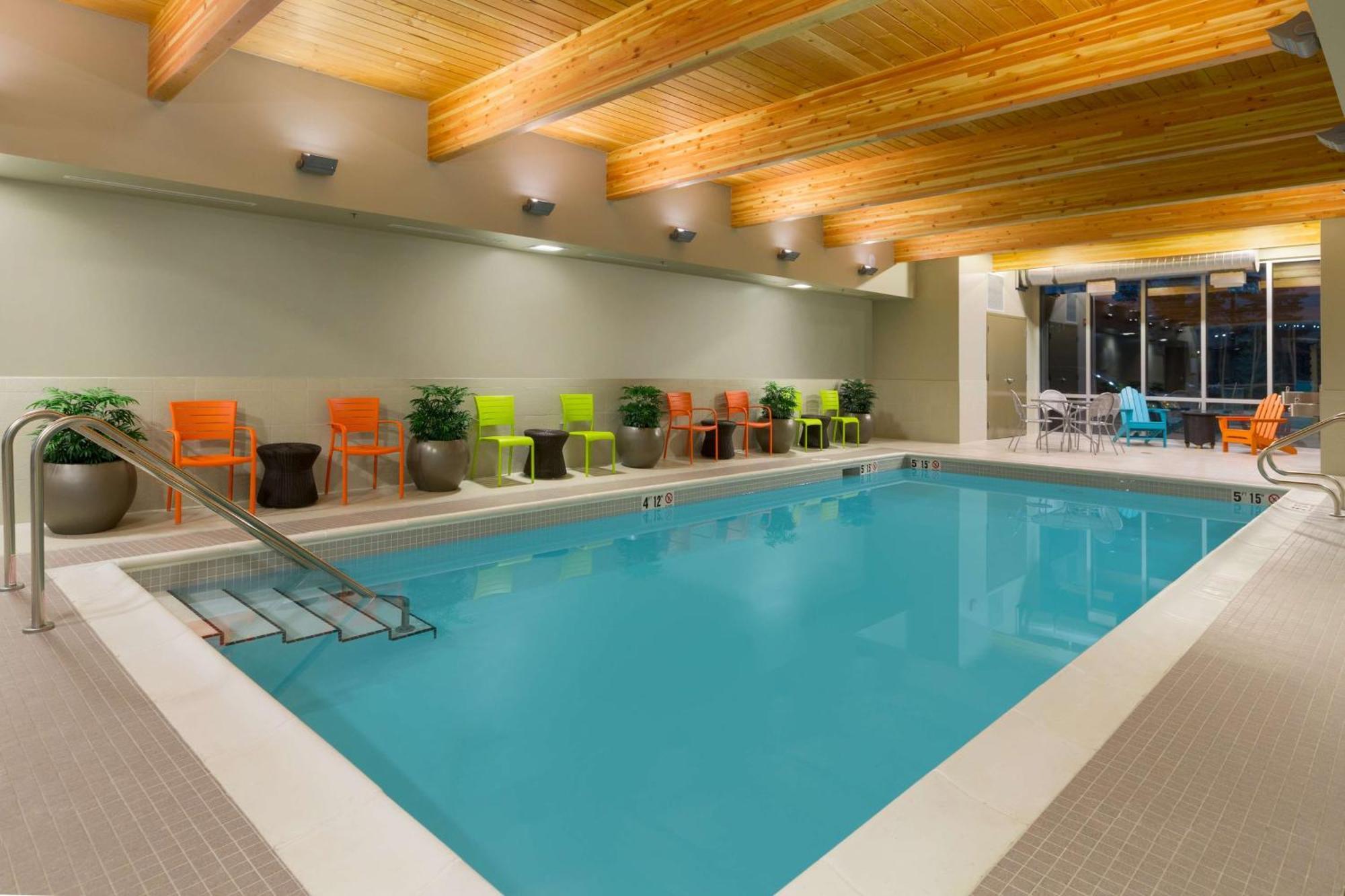 Home2 Suites By Hilton West Edmonton Eksteriør bilde